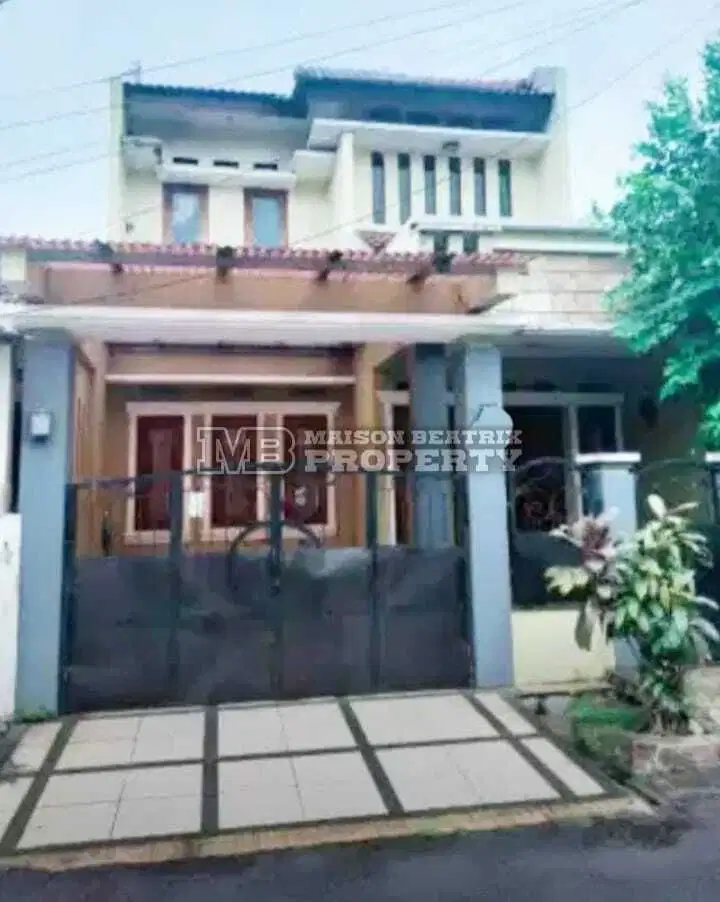 RUMAH RAPI TERAWAT LOKASI SANGAT STRATEGIS DI  VILA PAMULANG (EV)