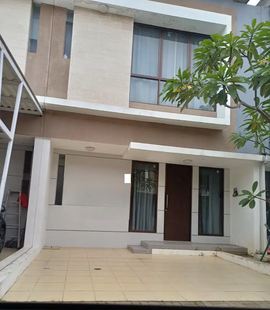 Dijual Rumah 2 Lantai di Cluster Fortune Essence Graha Raya, Tangerang