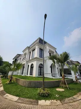 Dijual rumah BRAND NEW bergaya american clasik sektor 7 bintaro jaya