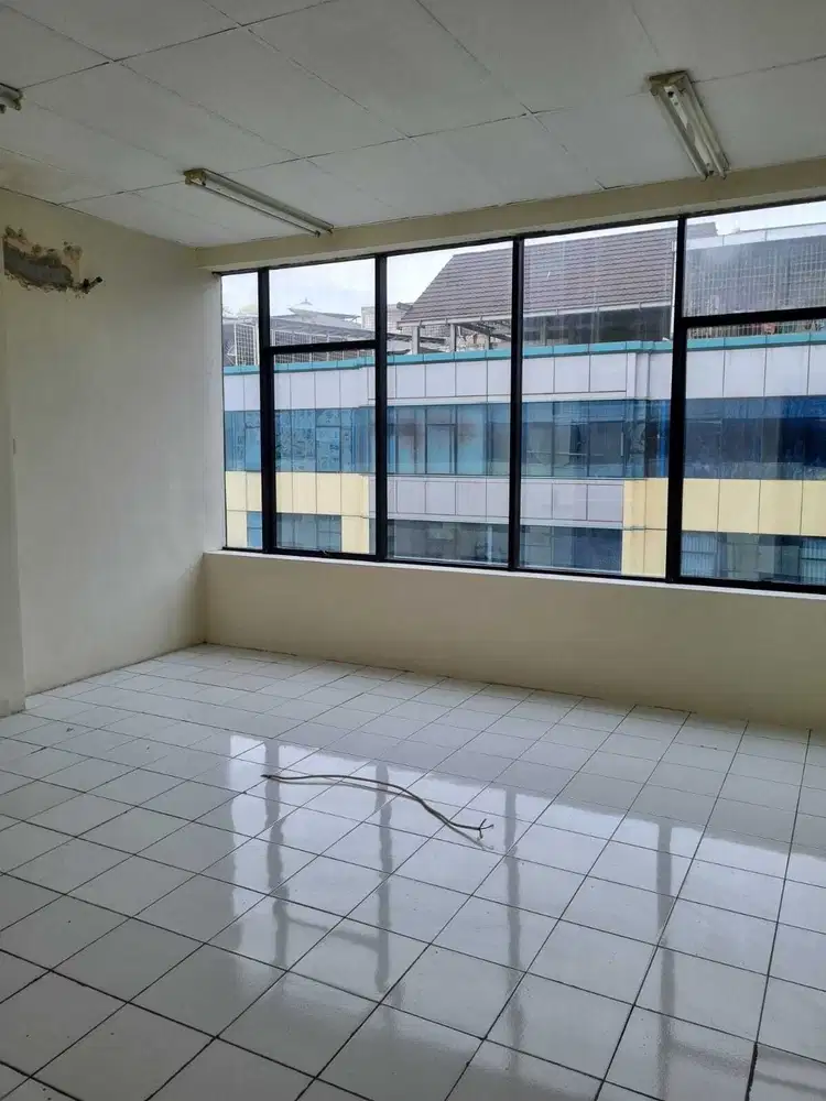Ruko siap pakai di Gading Bukit Indah - Kelapa Gading Jakarta Utara