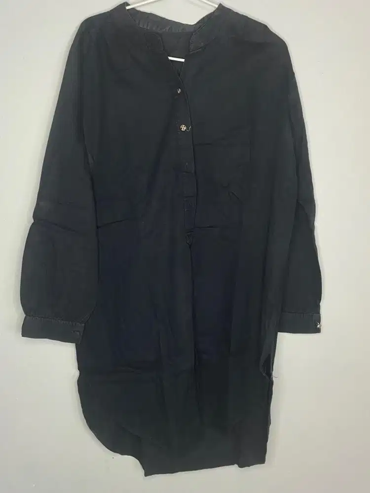 Blus hitam duyung preloved