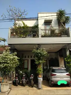 rumah bagus 2 lantai siap huni di cluster harmoni harapan indah 2
