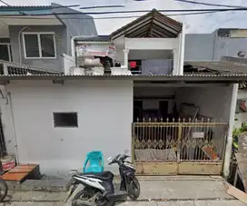 Rumah 2 Lantai di Taman Ratu Indah, Duri Kepa, Jakarta Barat