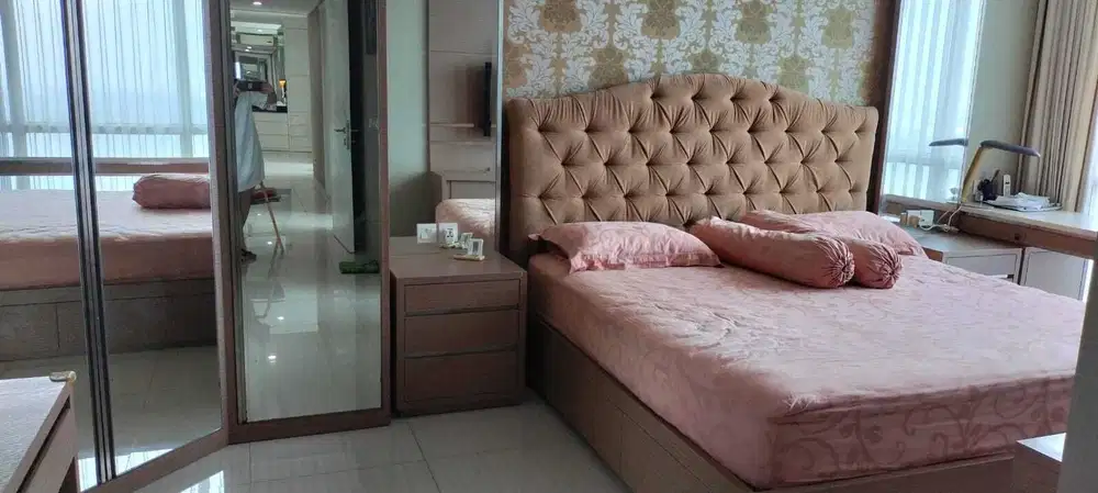 FULL FURNISH VUE CIPUTRA WORLD