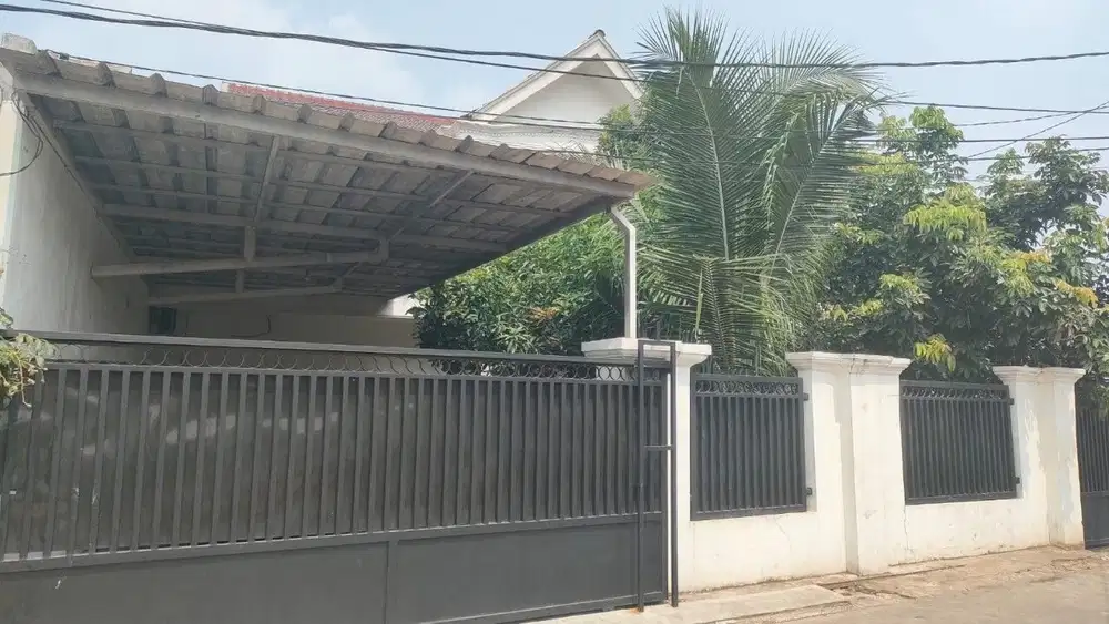 Rumah 2lt di Ujung Aspal Petukangan, Hanya 13 Menit Ke Tol Veteran