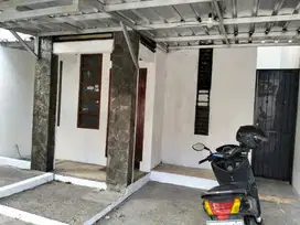 Disewakan Rumah Di Dalam Kompleks Antapani
