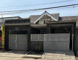 Rumah rapi siap huni di Villa mutiara gading 2 Bekasi