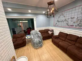 Rumah bagus full furnished dekat pintu tol di summarecon bekasi,Bekasi