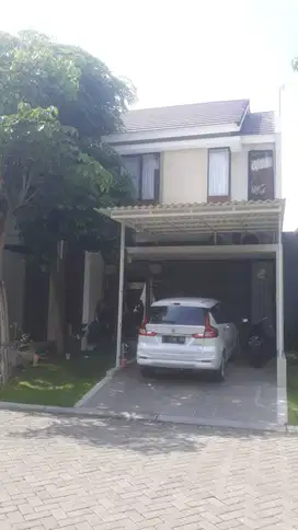 JUAL RUMAH NORT WEST LAKE CITRALAND