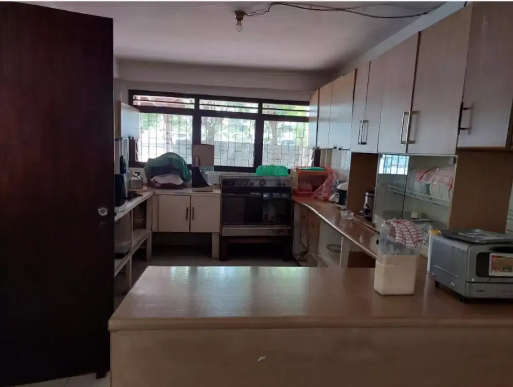 Dijual rumah tua hitung tanah (di bawah NJOP) di Ancol, Jakarta Utara