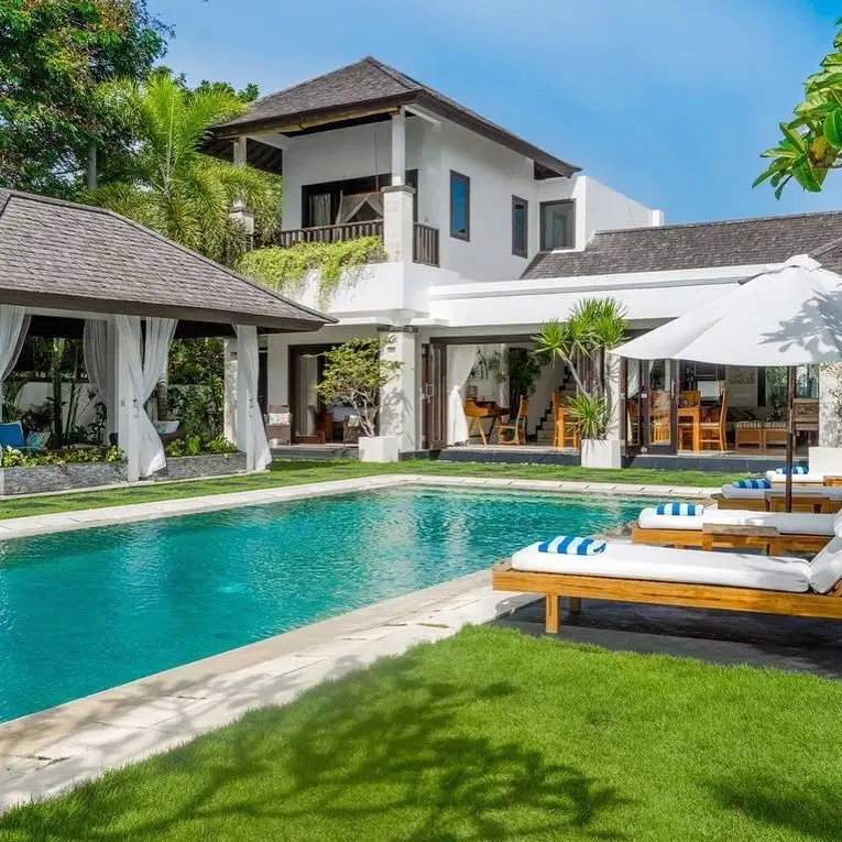 LUXURY VILLA FOR SALE BEACH FRONT VILLA 