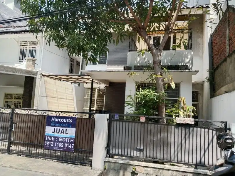 Dijual rumah di Kuning Langsat, komp Walikota. Kelapa Gading