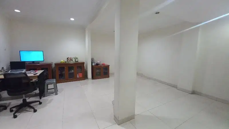 dijual rmh cocok utk keluarga besar