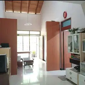 Rumah bagus terawat siap huni di taman kopo indah bandung