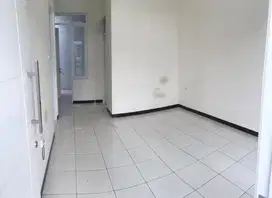 Disewakan Rumah Siap Huni di Taman Kopo Indah