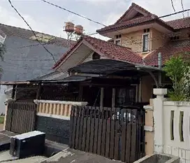 Dijual Rumah Classic Modern, Semifurnish Siap Huni, Terawat, Renov