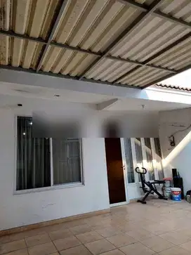 Dijual Murah Rumah 1,5 Lantai di Janur Asri, Kelapa Gading, Jakarta Utara