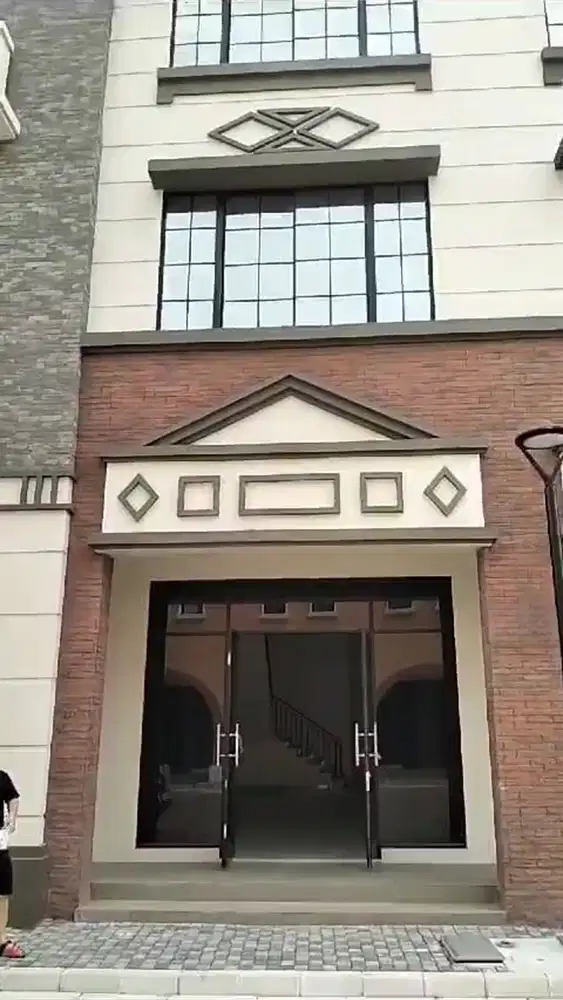 Ruko Osaka Type Garden 3lt 4,5x15 di PIK 2 Pantai Indah Kapuk