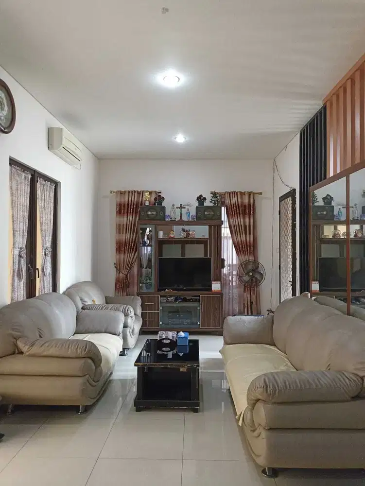 Jual cepat rumah bagus siap huni di cluster asera harapan indah