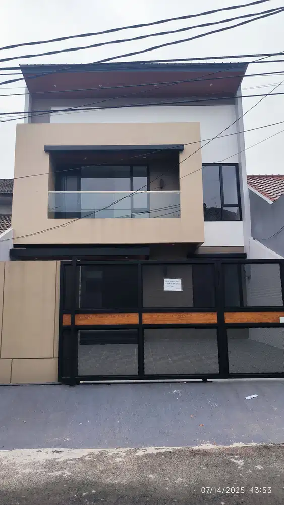 RUMAH BARU SIAP HUNI