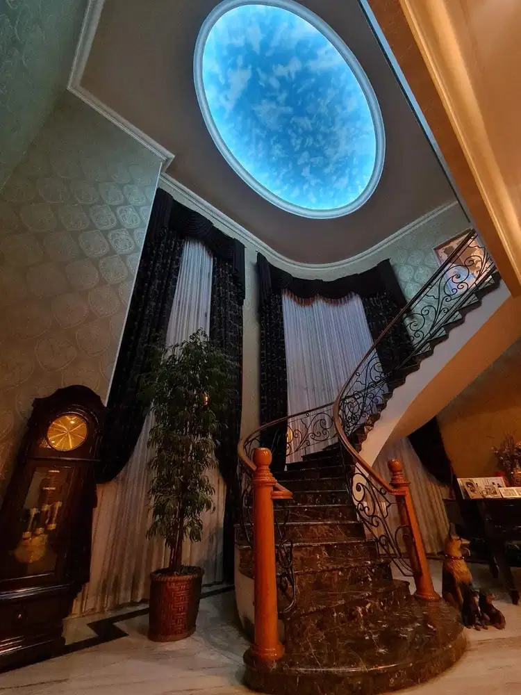 Rumah mewah jual cepat di Resort PIK 1 ,Jakut