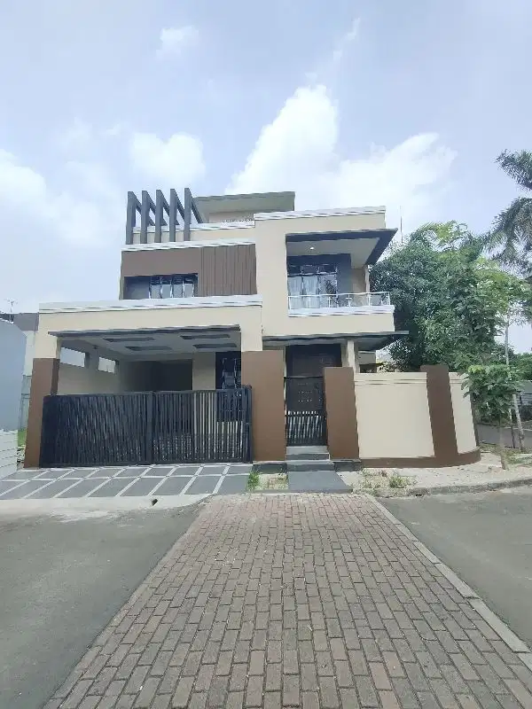 Rumah Mewah Siap Huni BSD Hoek