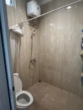 Rumah 2 Lantai, Siap Huni, Rapi, Grand Duta, Tangerang
