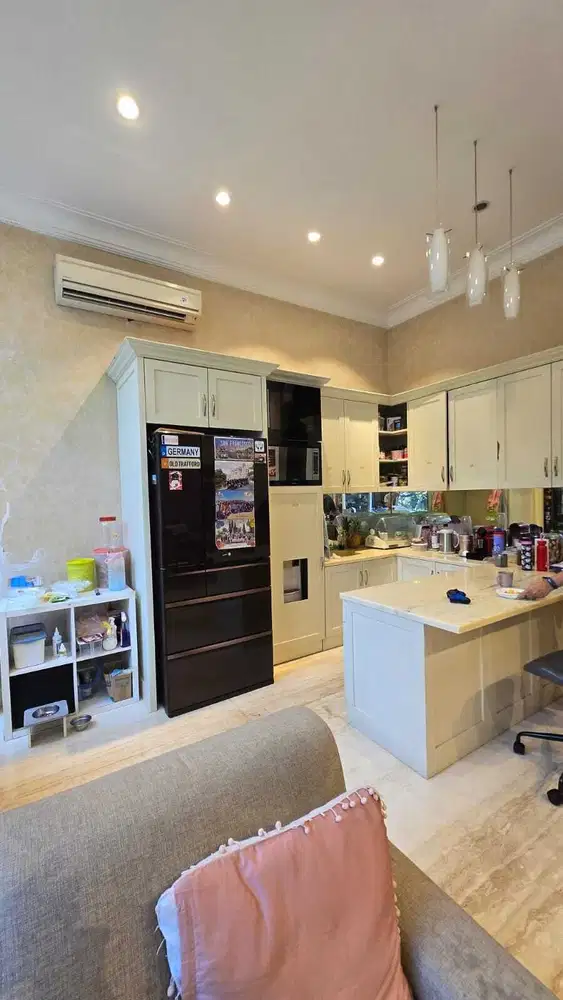 Dijual Rumah Renovasi 3 Lantai di Gading Parkview – Hadap Utara