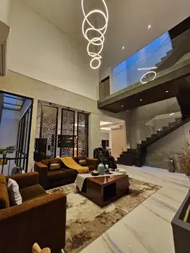 Rumah baru furnished bagus di alam sutra