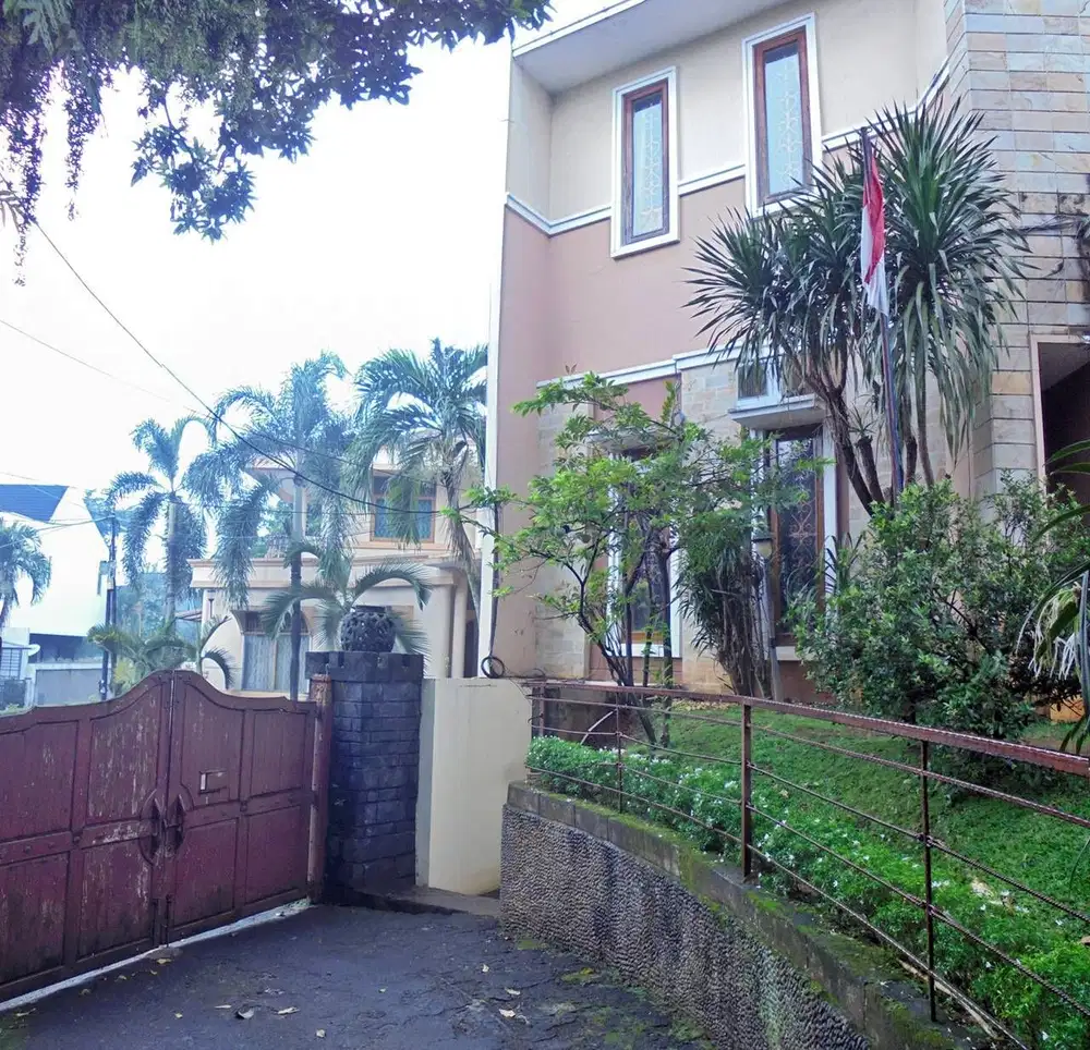 Rumah 2 Lantai, Asri & Luas di Kucica Bintaro Sektor 9
