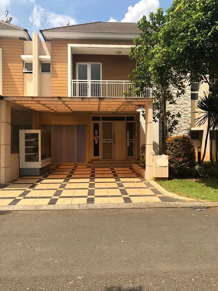 Lotus Summarecon Bekasi tipe 10 Luxury Termurah Rapi Siap Huni