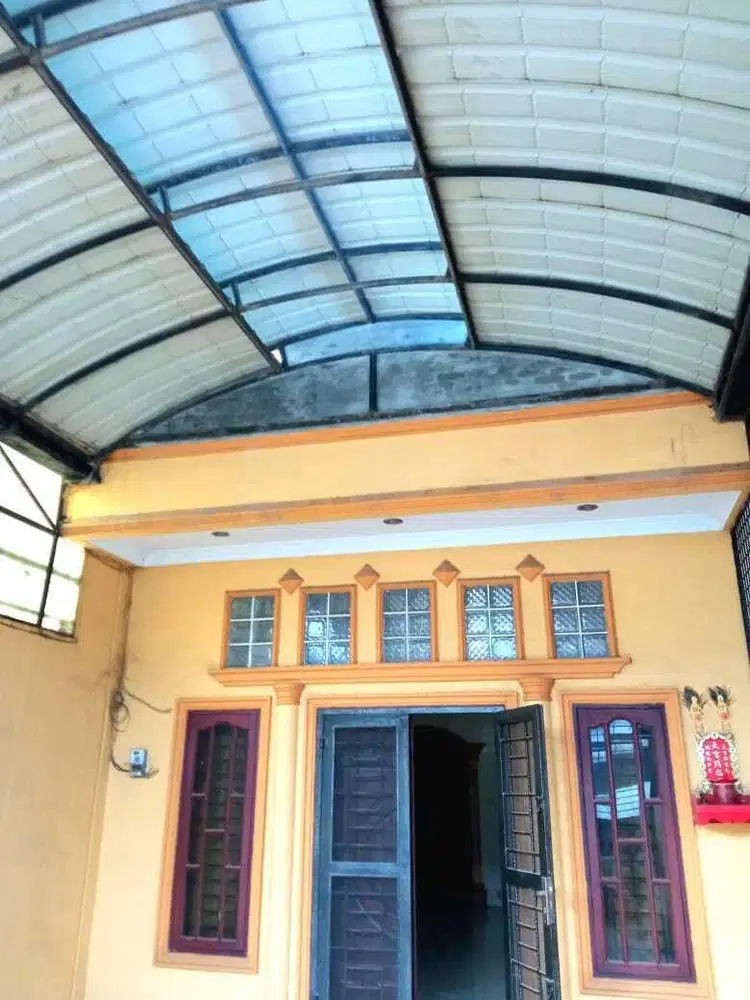 Rumah Siap Huni 3,5 Tingkat