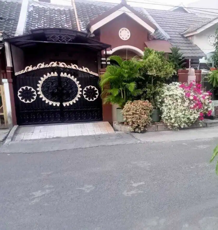 Dijual Rumah di Bulevar Hijau  Kota Harapan Indah Bekasi