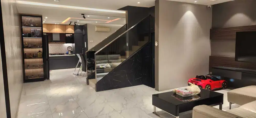 Dijual Rumah Minimalis Modern Bagus di Muara Karang, Jakarta Utara