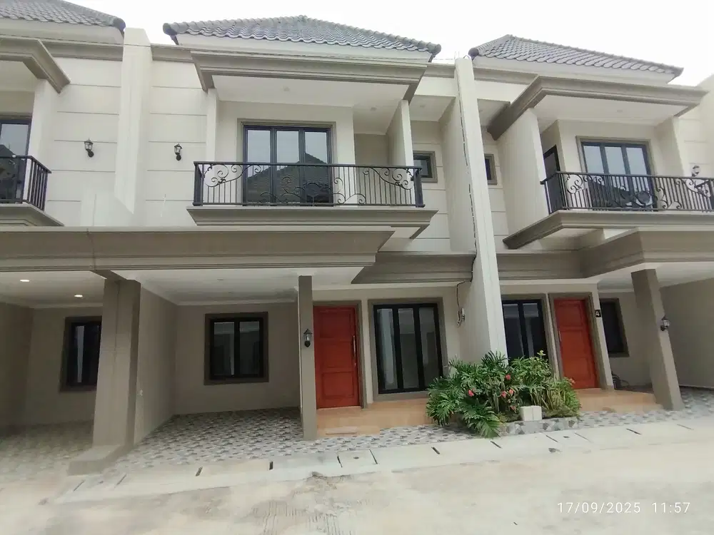 Rumah siap Hunni lokasi dkt dr sekolah ricci