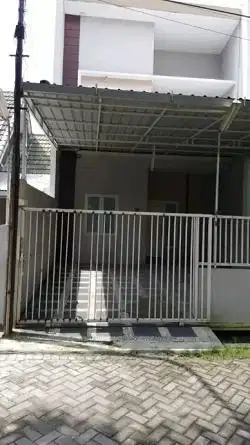 Rumah Rungkut 2 Lantai, Strategis Dekat Raya Merr, Siap Huni
