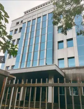 Disewakan Gedung ex Trans Strategis LT 2500 m2 Jakarta Selatan