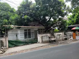 Dijual Cepat Tanah + Bangunan di Jl. Kresek Raya Duri Kosambi Jak-Bar
