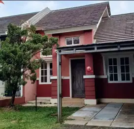 Disewakan Rumah Kota Wisata Cibubur siap huni