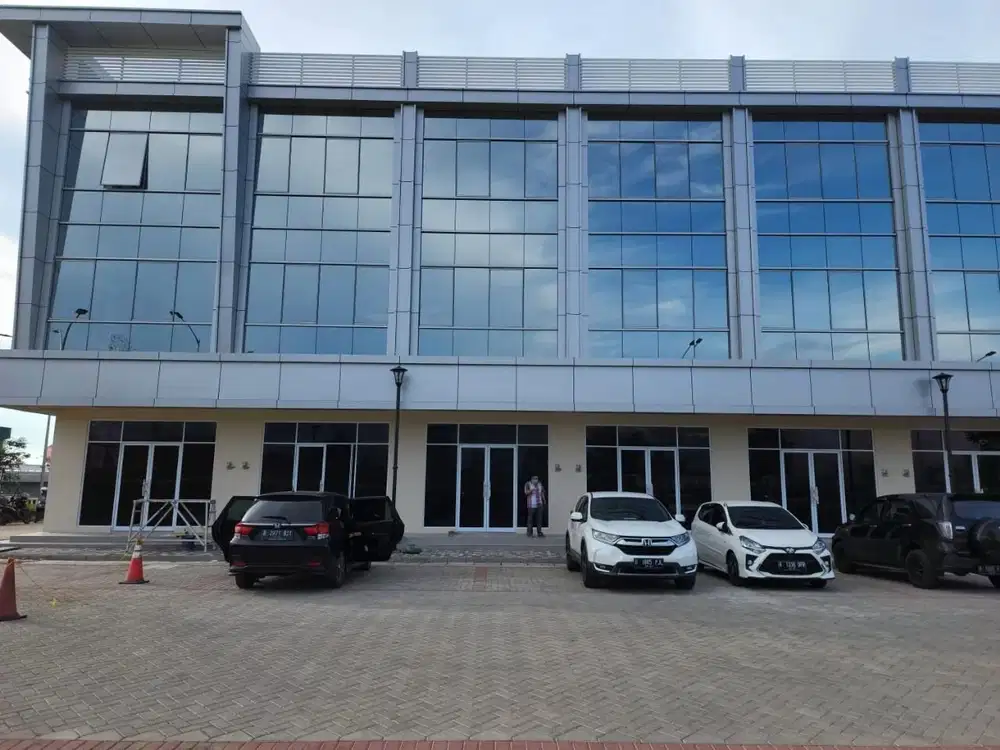 Ruko La Riviera PIK 2, Boulevard 4,5x15, Cocok Buka Usaha, Nego