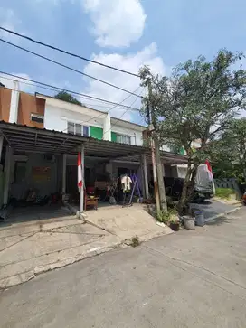 Dijual rumah kost fully furnish 8 pintu di talaga bestari tangerang