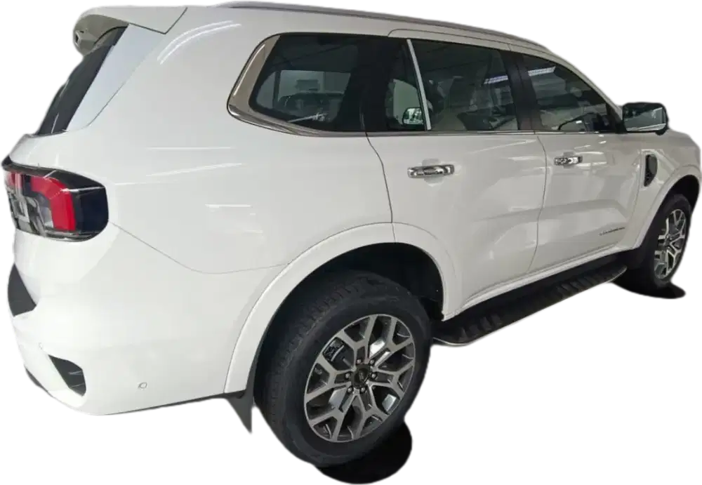 DIJUAL FORD EVEREST TITANIUM WHITE 2024,LOW KM, LANGSUNG NAMA,GAS BOS