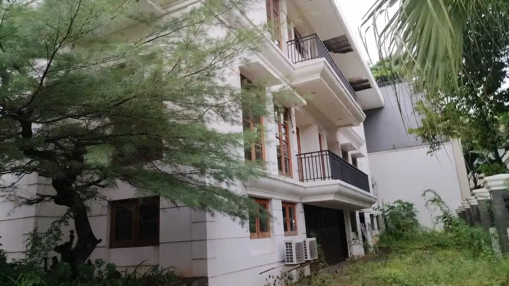 Dijual/Disewa Rumah Di Bukit Gading Mediterania Kelapa Gading