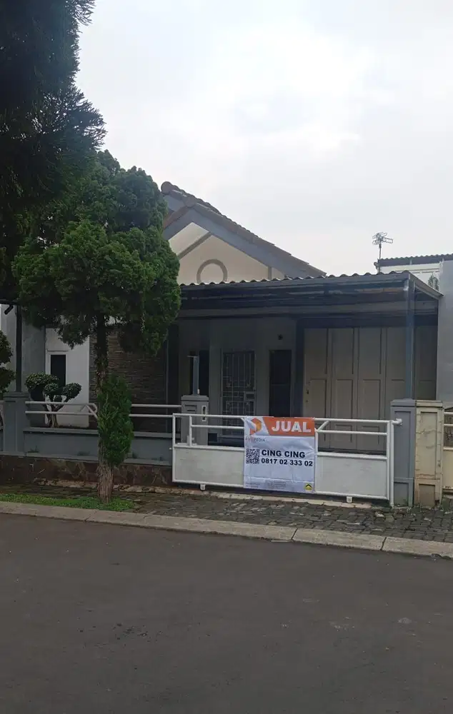 Jual rumah di singgasana pradana bandung