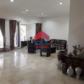 Rumah 2 Lantai di Gedung Hijau, Pondok Indah, Jakarta Selatan