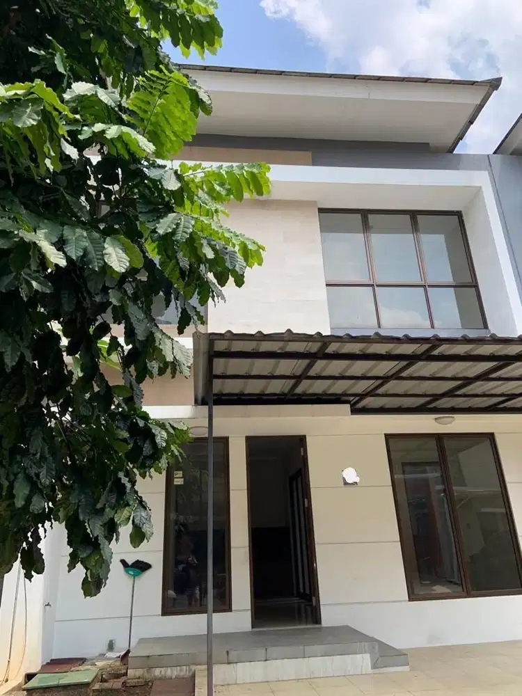 FOR SALE. Fortune Essence Graha Raya Bintaro - Siap Huni