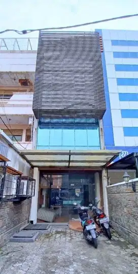 UKO KOMERSIAL TOMANG BANGUNAN 4  LANTAI ADA LIFT BARANG