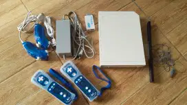 Nintendo Wii 64GB Fullset, 2 set wii remote nunchuk