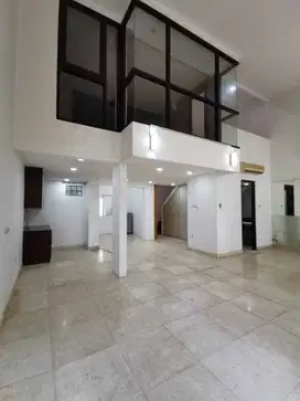 Rumah Townhouse PIK 1, Mediterania Resort 8x21, Semi Furnish 4 BR