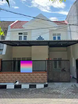 Rumah dua lantai Rungkut Asri Tengah,Surabaya dekat pondok tjandra, baruk, medokan.